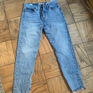 Levi Wedgie Jeans Semi-Cropped